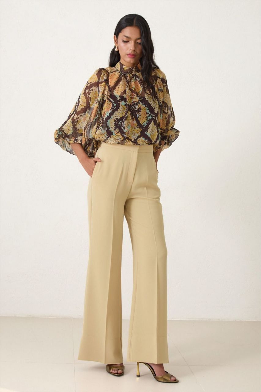 Sandstone Tailored Wide‑Leg Trousers
