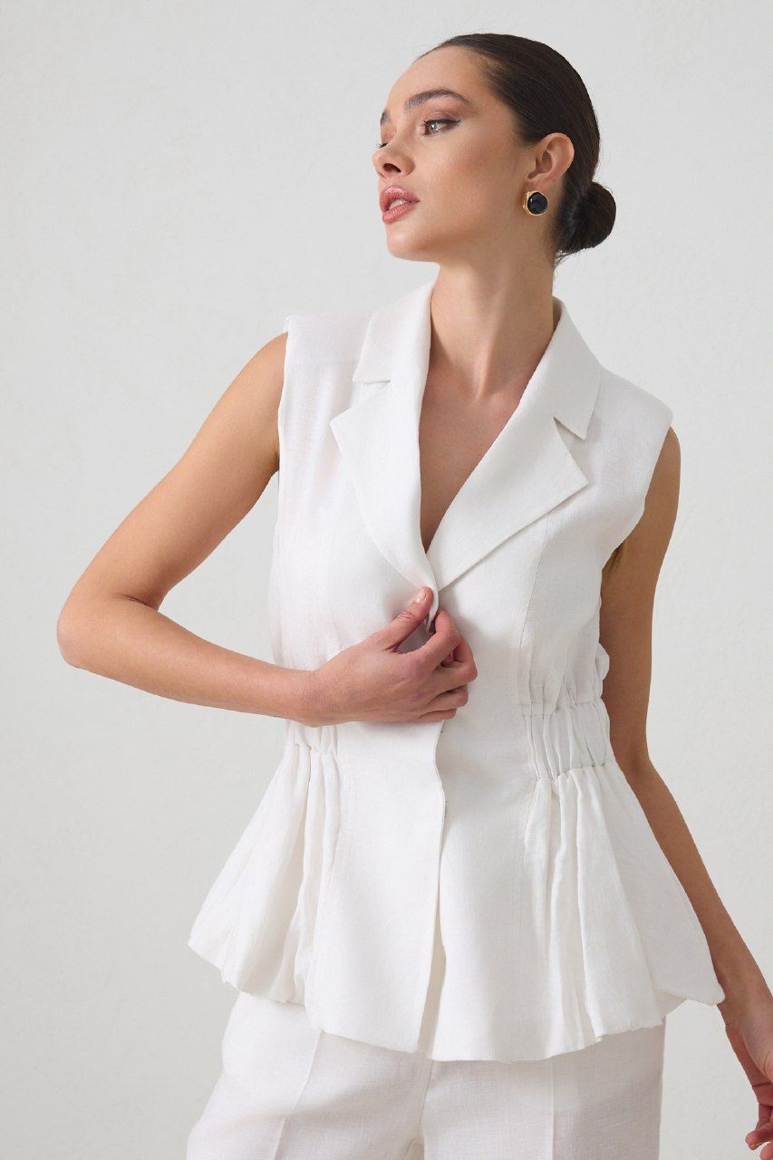 White Sleeveless Blazer & Pants Set